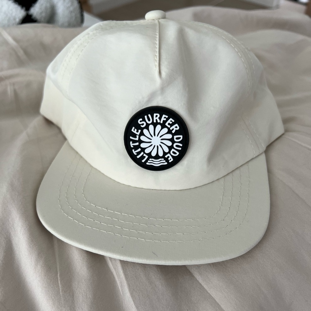 The little surfer dude hat